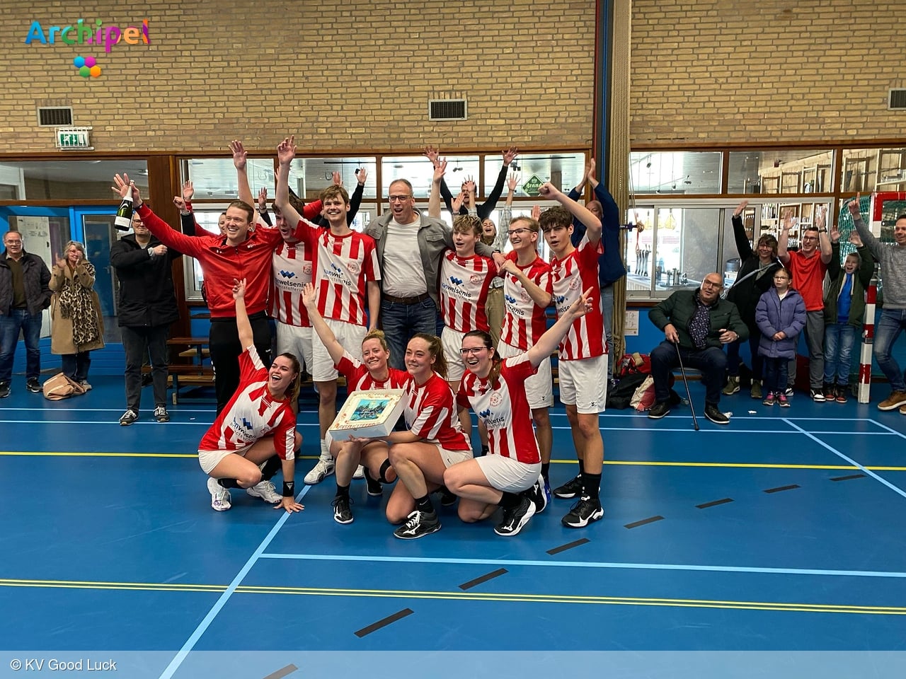 Good Luck zoekt opvolger voor vertrekkende trainer Versteeg