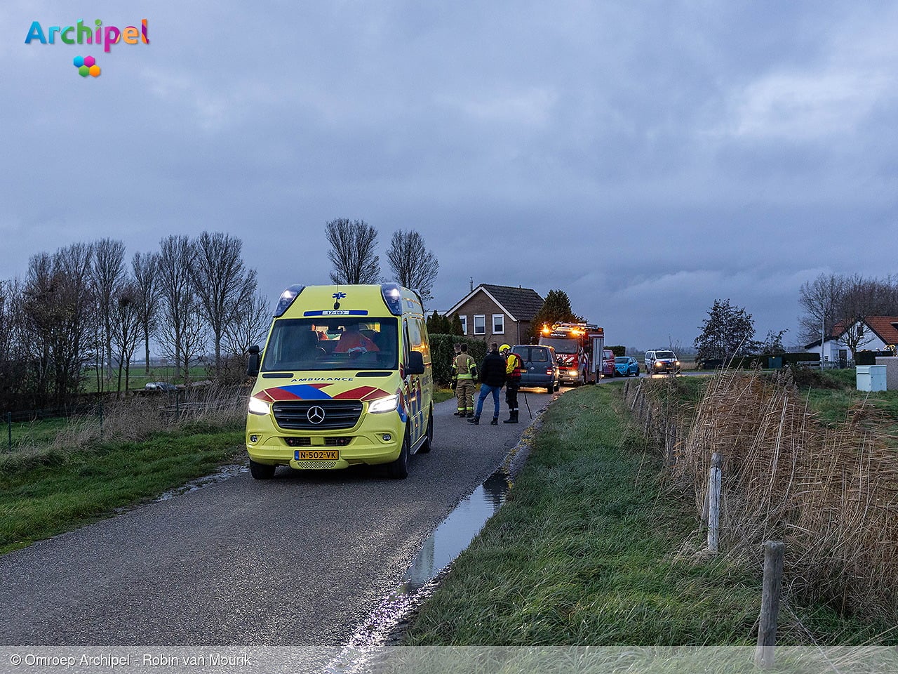 Auto raakt van de Nieuwe Bloksedijk: bestuurder aangehouden