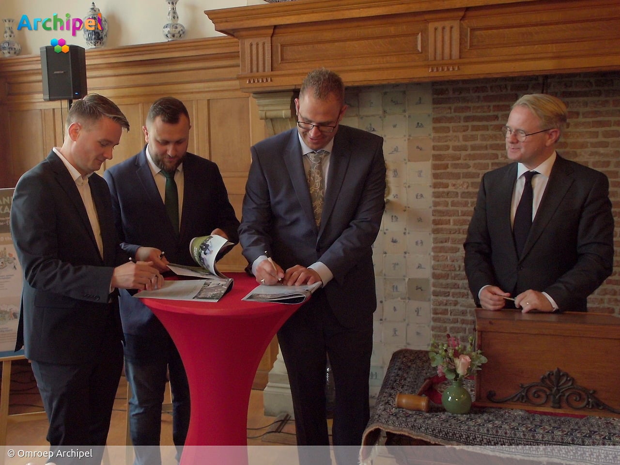 "Lokale belang moet voorop staan": nieuwe coalitie ondertekent akkoord