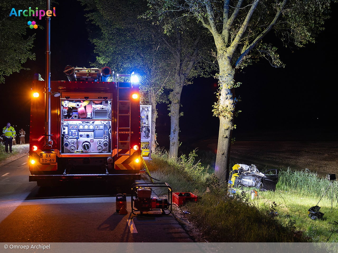 Twee personen overleden, één zwaargewond bij eenzijdig ongeval