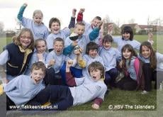 De Bron wint scholenhonkbaltoernooi