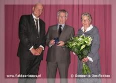 Bronzen gemeentepenning voor de heer Van Putten