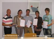 Leerling presenteert rapport 'Sport in Oostflakkee'