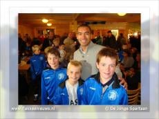 Giovanni van Bronckhorst te gast bij De Jonge Spartaan