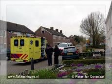 Auto belandt in voortuin