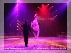 Circus Herman Renz brengt wervelende show