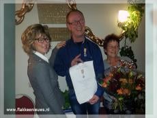 Brandweerman ontvangt koninklijke onderscheiding