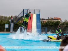 Buitenzwembad in Stellendam vliegend geopend