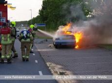 Auto in lichterlaaie bij windkracht 7