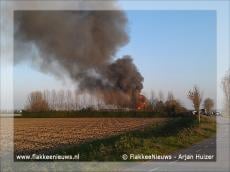 Grote brand in Achthuizen verwoest schuur