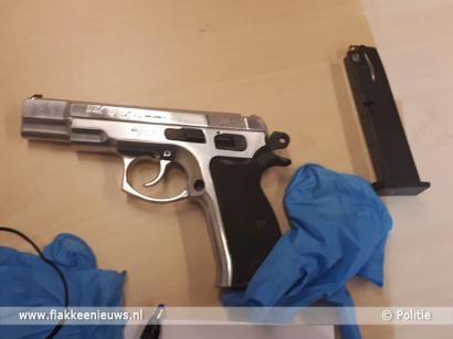 Politie treft bijzondere vondst aan bij minderjarige