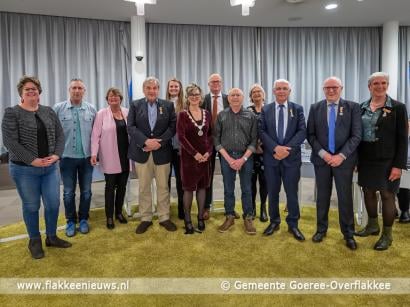 Vijf vertrekkende raadsleden benoemd tot Lid in de Orde van Oranje-Nassau