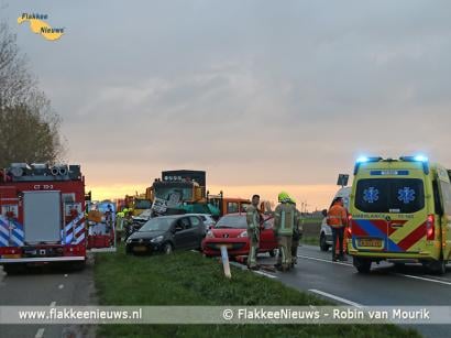 N215 bij Oude-Tonge afgesloten vanwege ongeval
