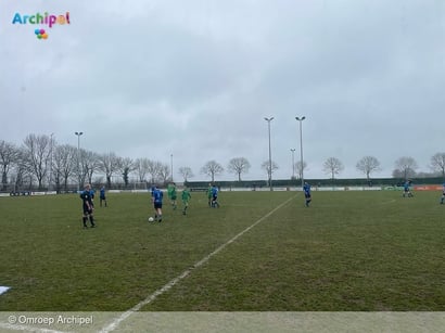 Den Bommel pakt cruciale overwinning op DBGC (2-1)