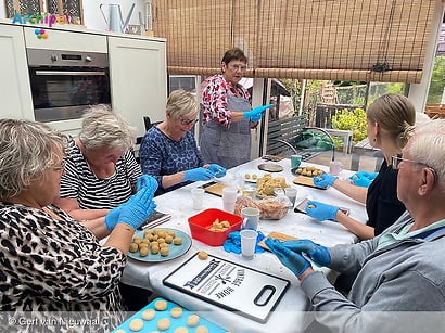 Actie 'Kruukplaetjes voor Elin' brengt ruim € 4.000,- op