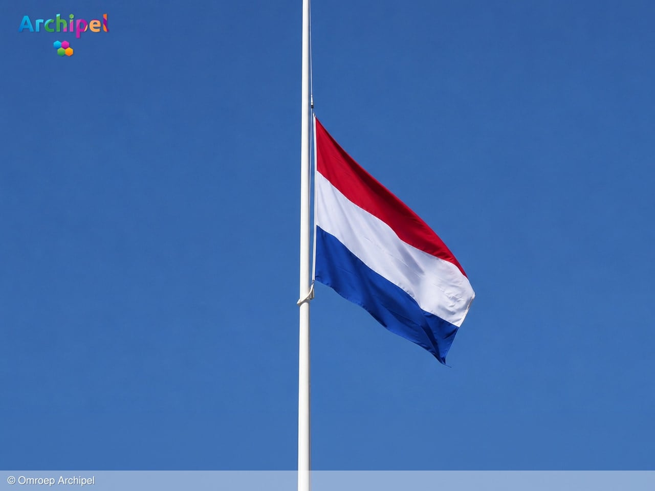 Vlaggen halfstok voor overleden vrijwillige brandweerman