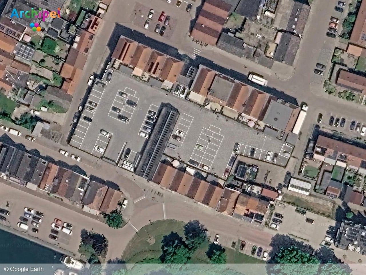 Bewoners Oude-Tonge willen oplossing voor lawaaierig parkeerdek