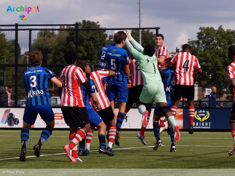 De Jonge Spartaan knokt zich naar zege in Rotterdam