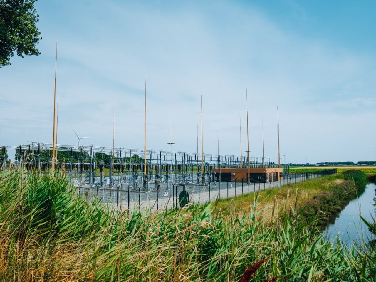 Stedin gaat elektriciteitsnet op Goeree-Overflakkee verzwaren