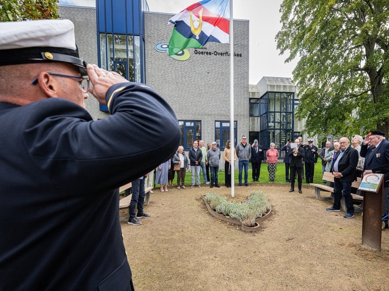 Zo’n 90 mensen bijeen tijdens Veteranendag in Middelharnis
