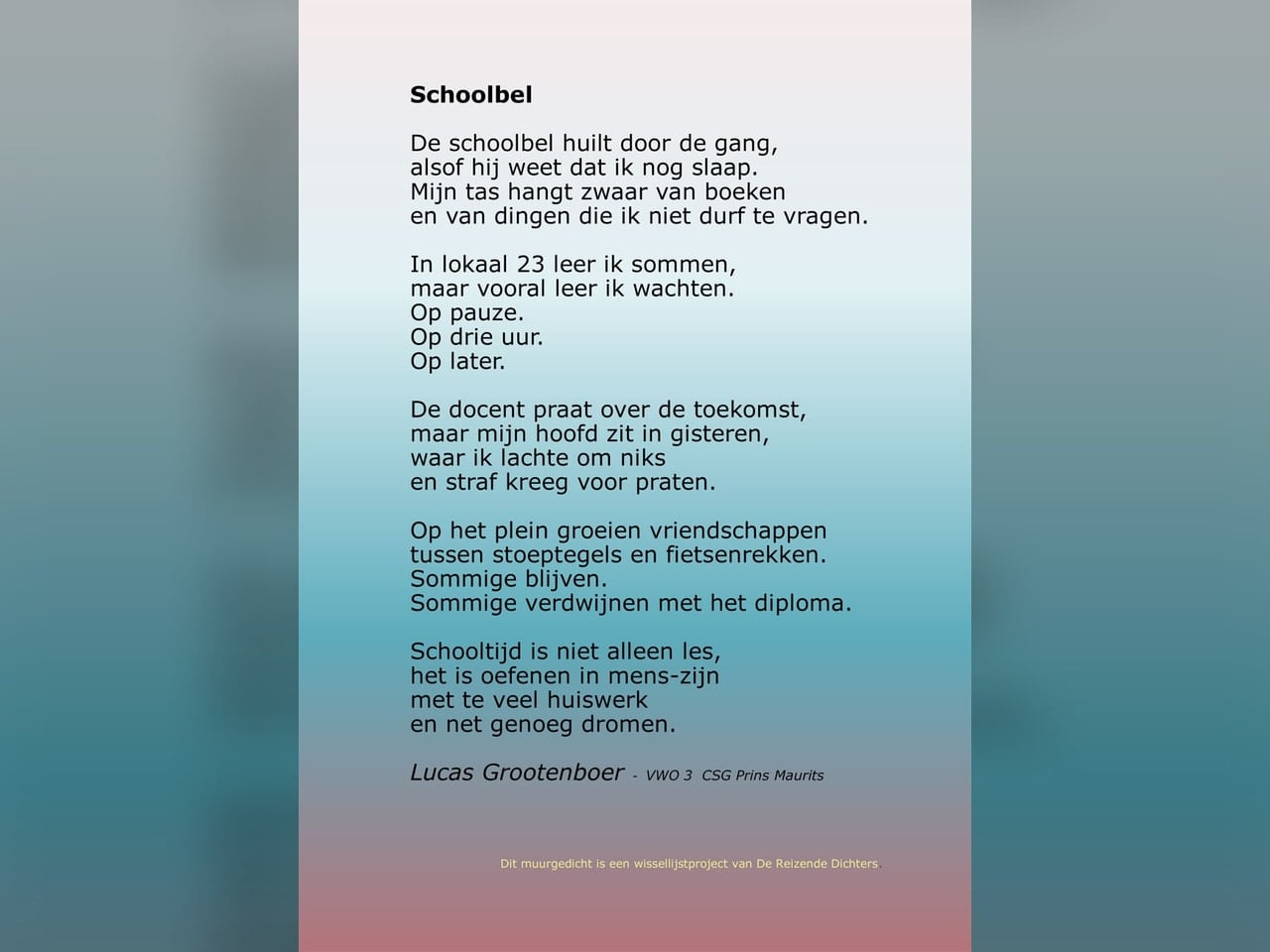 Gedicht scholier te lezen op spandoek bij gemeentehuis Middelharnis