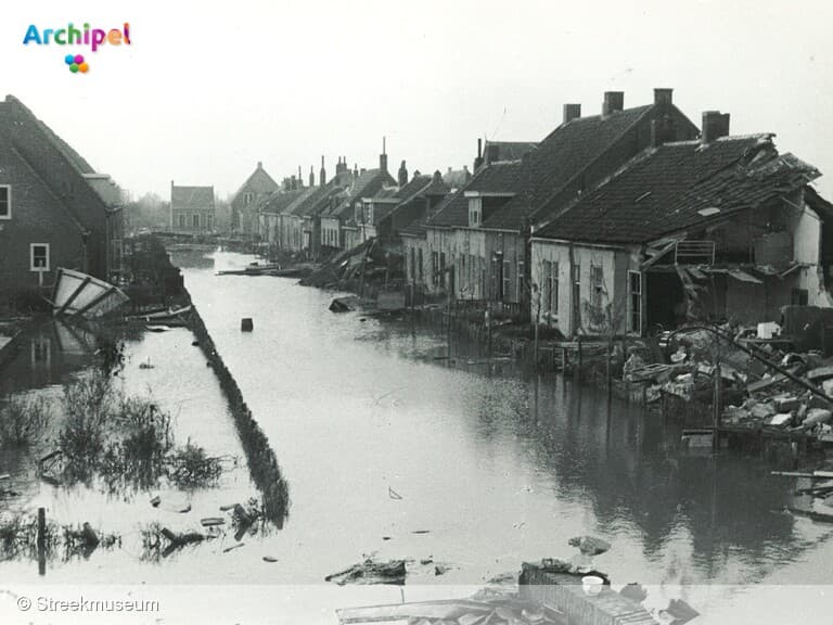 Historische watersnoodwandeling door Stellendam