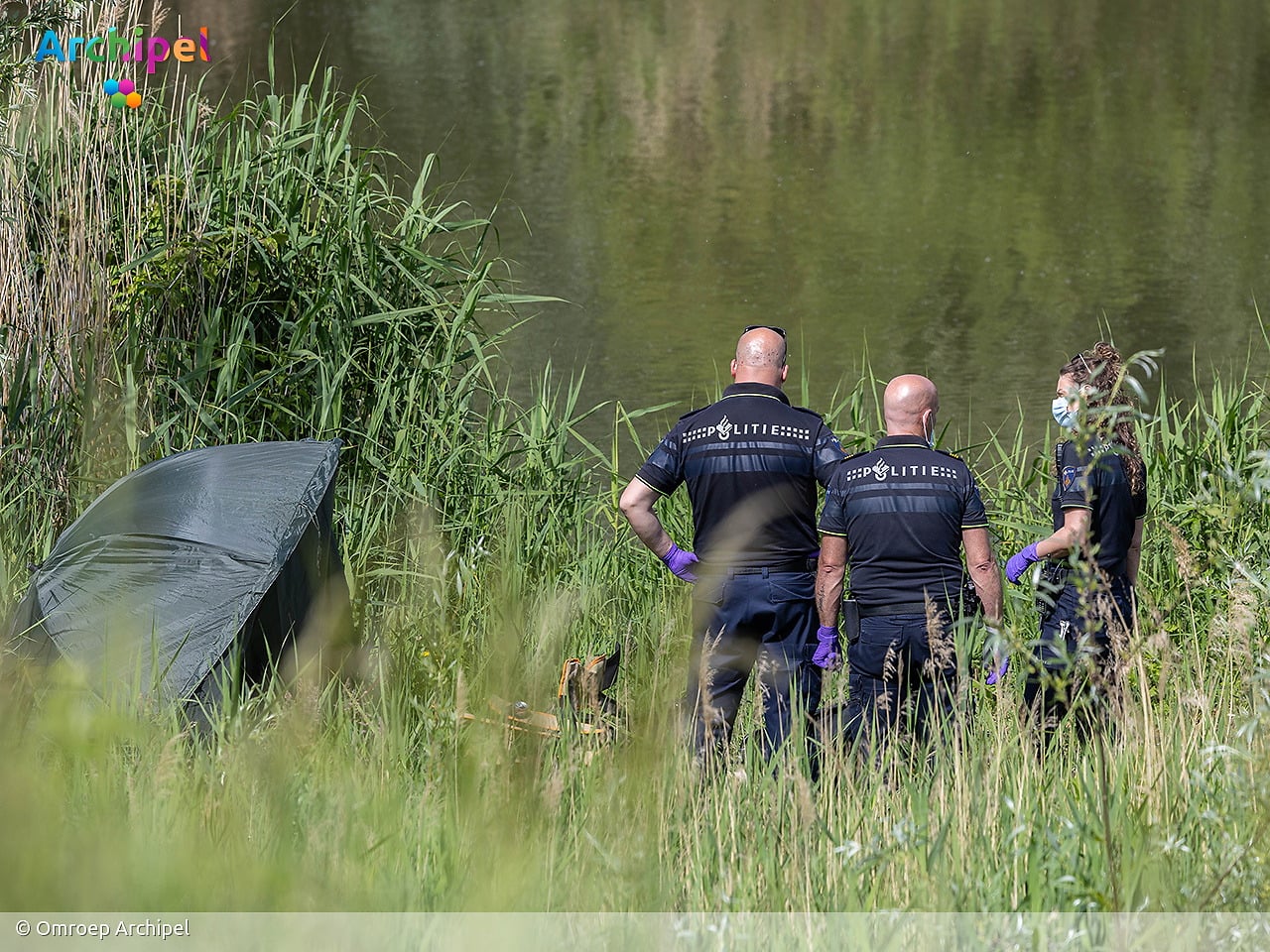 Levenloos lichaam aangetroffen in water bij Ooltgensplaat