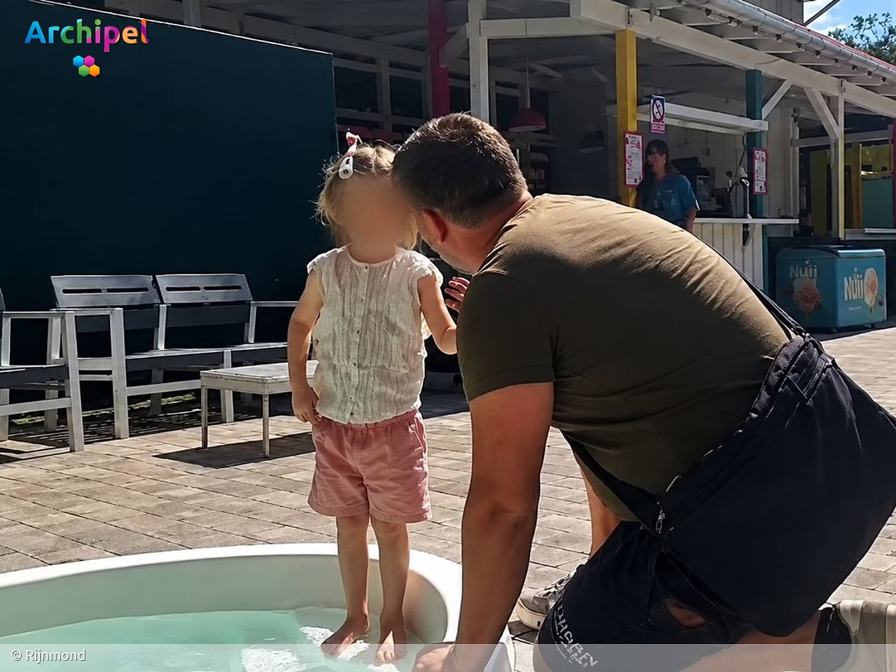 Frank is hard op zoek naar zijn dochter: 'Ze is ontvoerd naar Oekraïne'